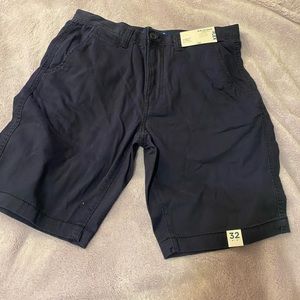 Men’s sz 32 classic fit shorts